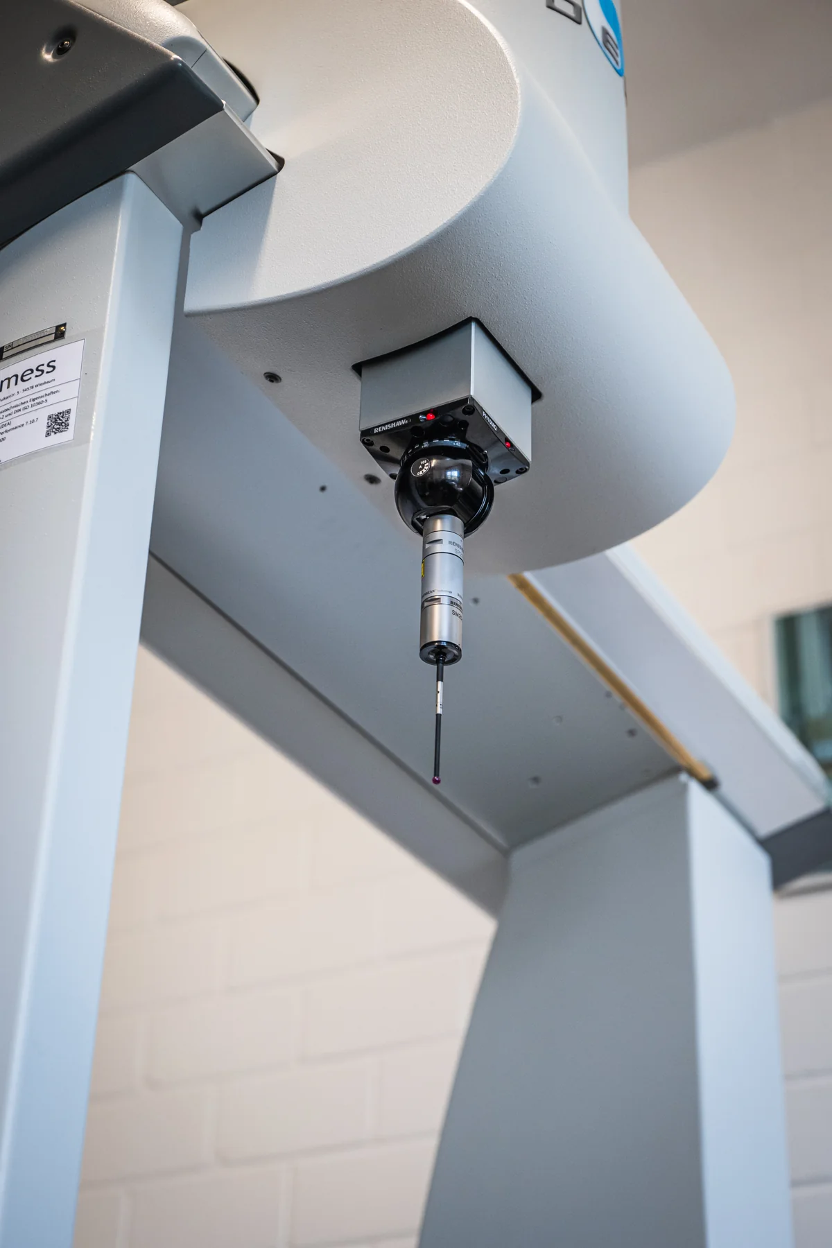 Portal und Taster unserer Koordinatenmesstechnik