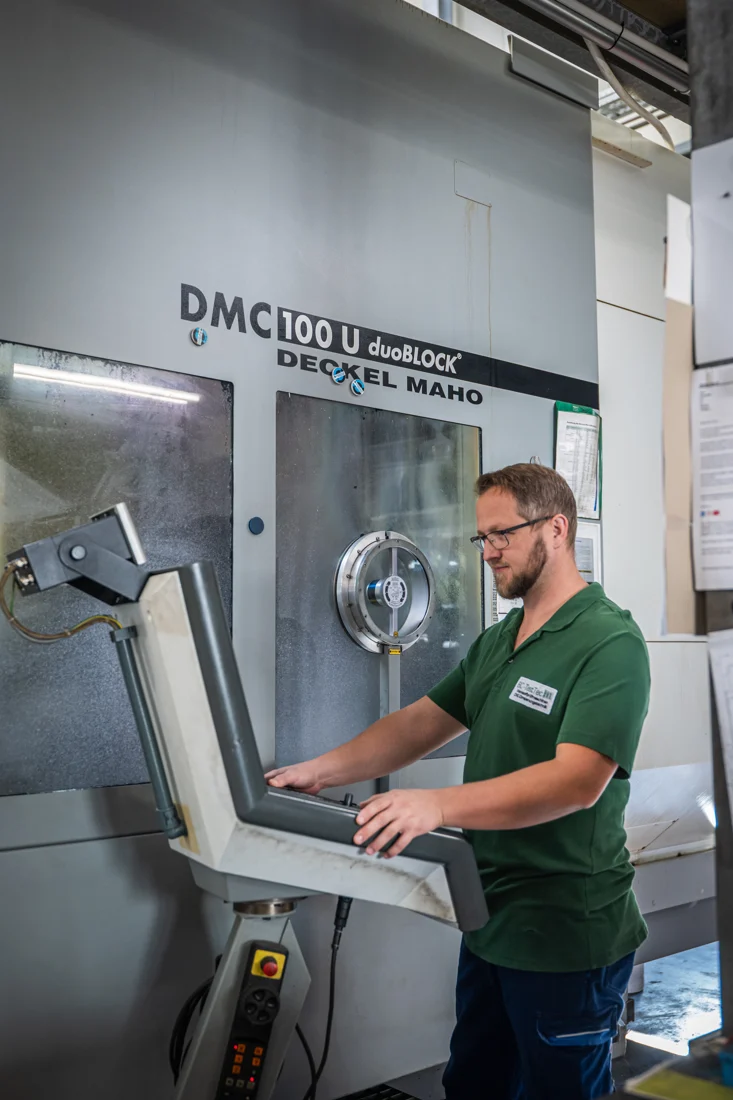 TECHNIK IN GUTEN HÄNDEN
