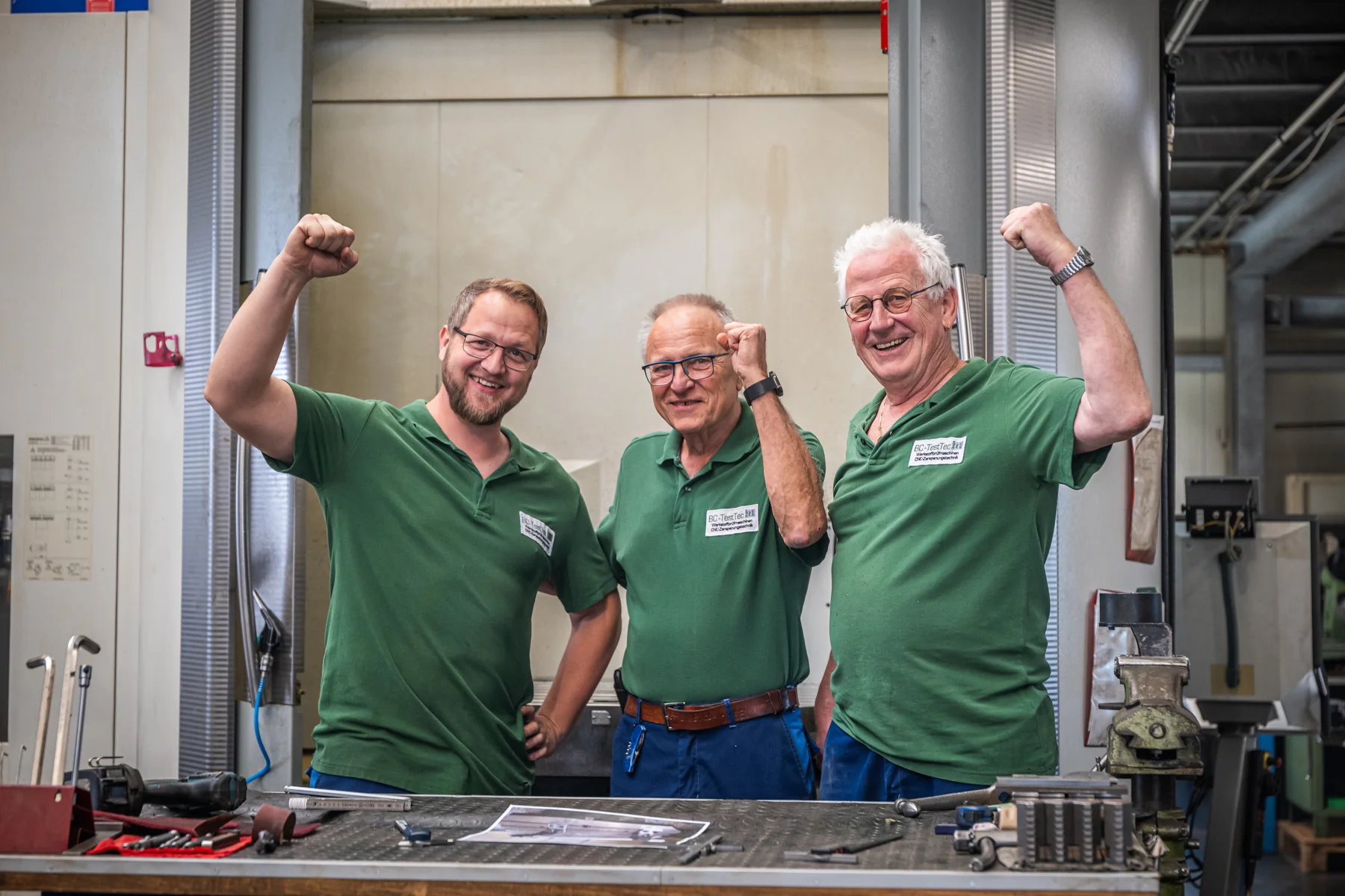 Menschen hinter der Präzision